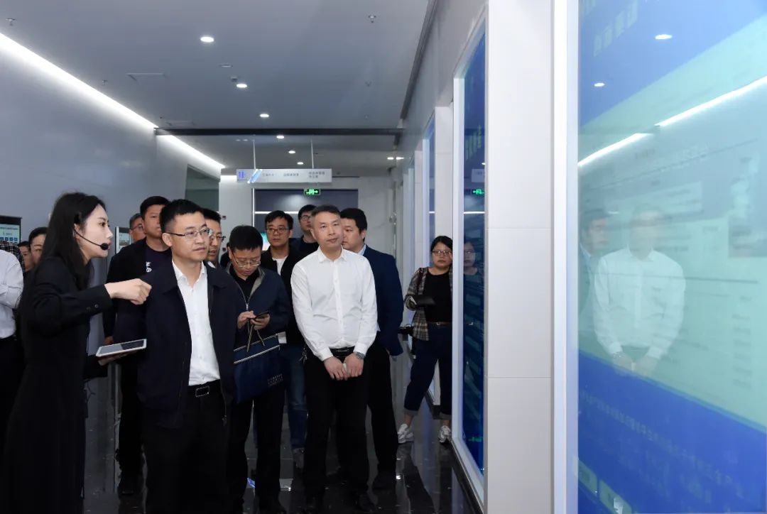 市委书记章旭升走访调研五金产业创新服务综合体